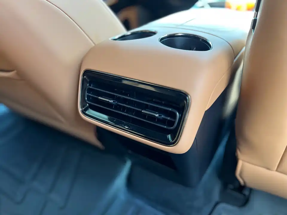 Geely Galaxy Galaxy Sparkle 8