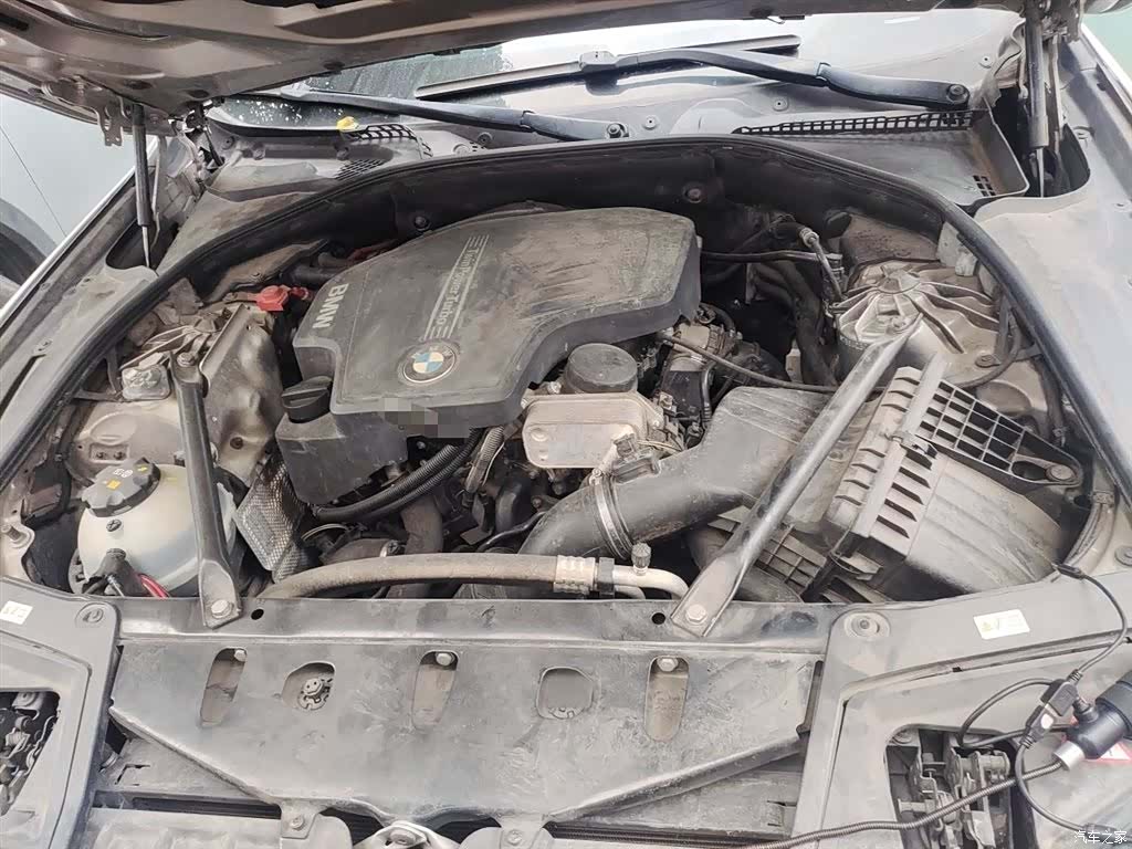 BMW 5 Series, 2015 11