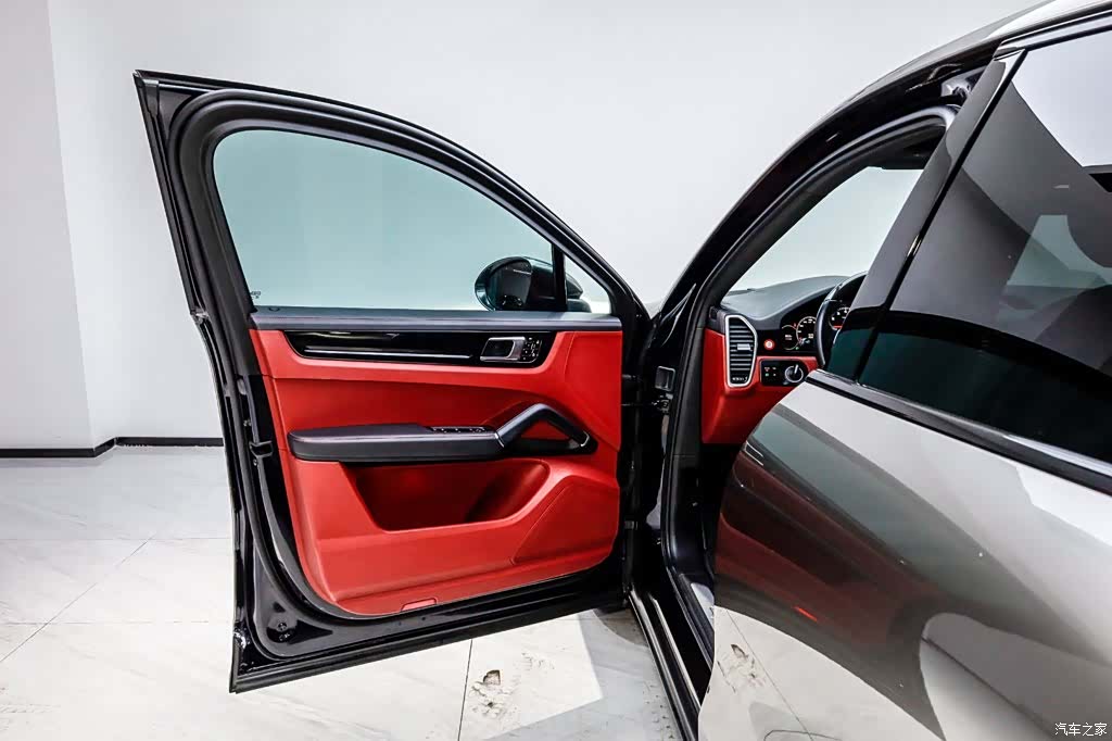 Porsche Cayenne, 2020 8