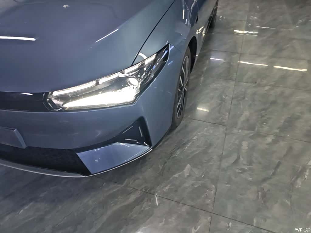 Xpeng P5, 2022 24