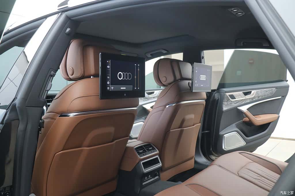 Audi A7L, 2026 23