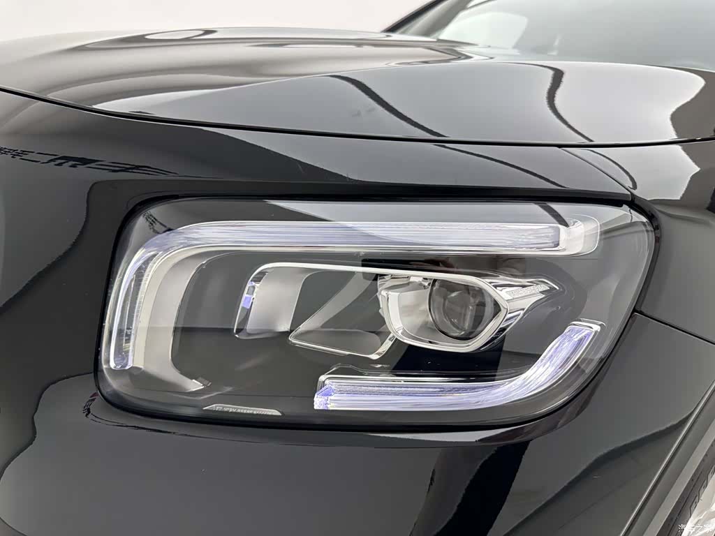 Mercedes-Benz GLB, 2022 32