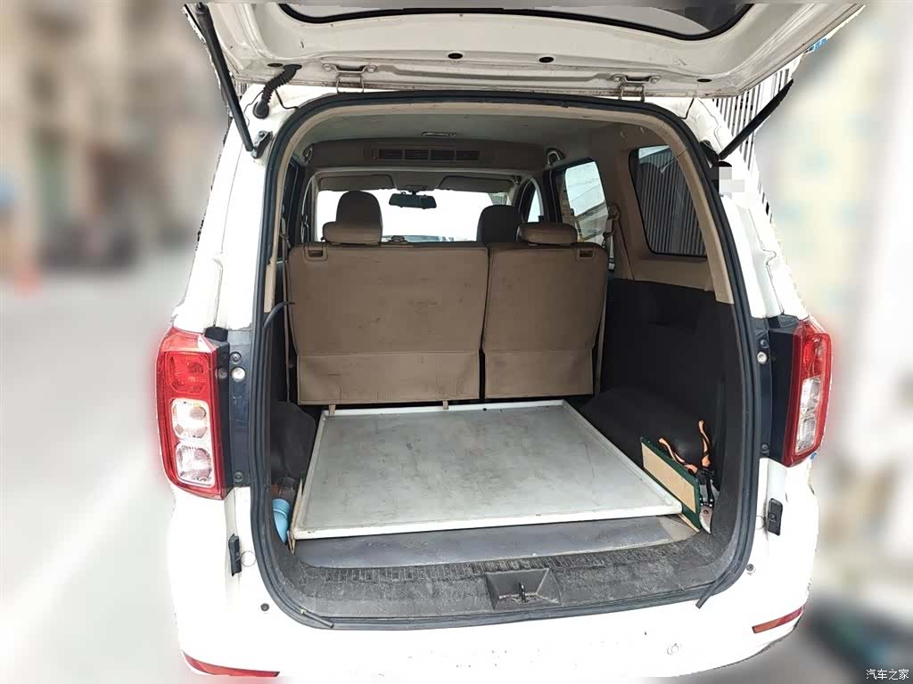 Wuling Hongguang, 2019 10