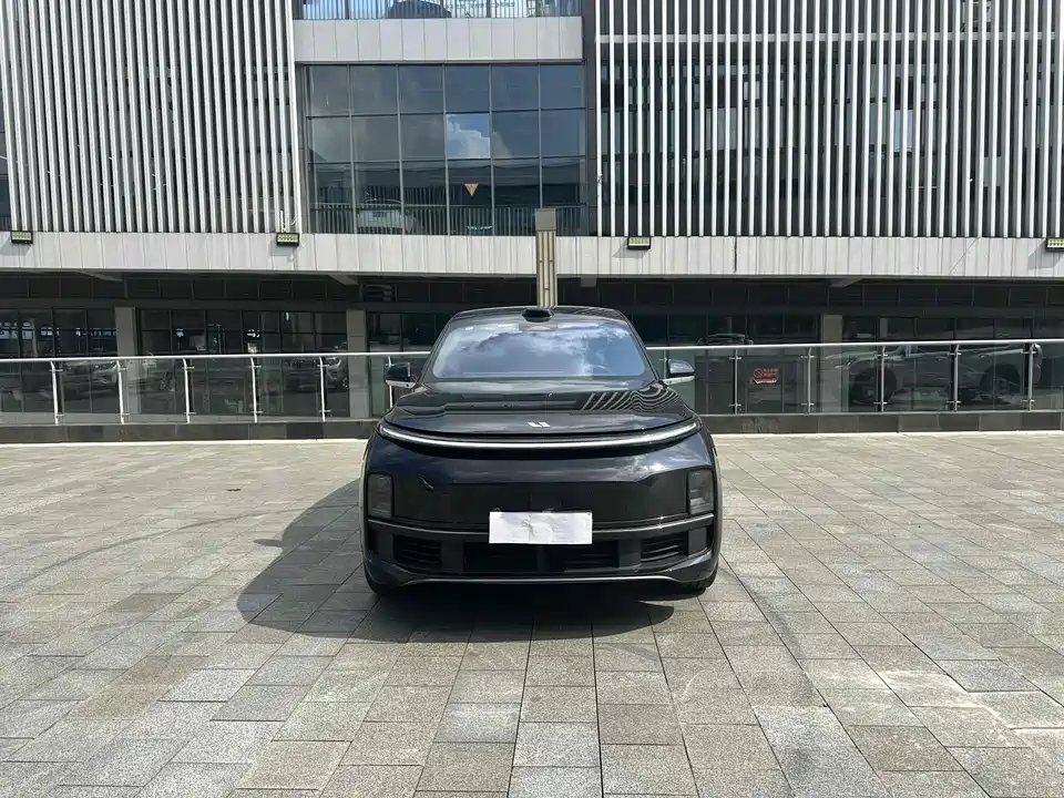 Li Auto Ideal L8