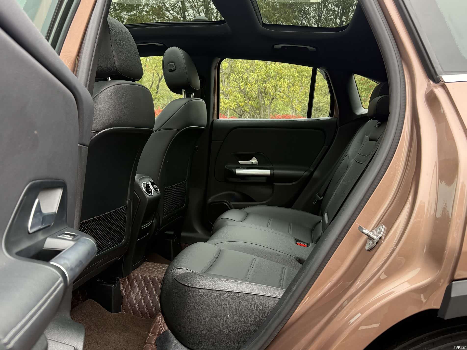 Mercedes-Benz GLA, 2020 9