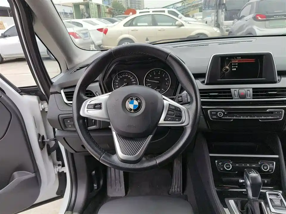 BMW 2 series station wagon