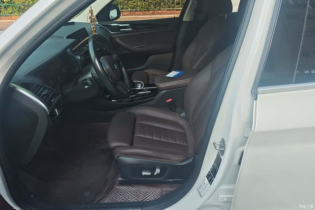 BMW X3, 2021 9