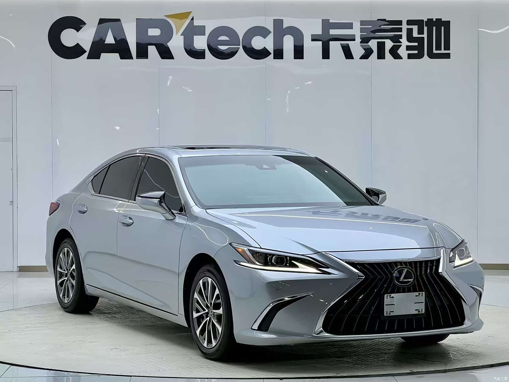 Lexus ES, 2023 3