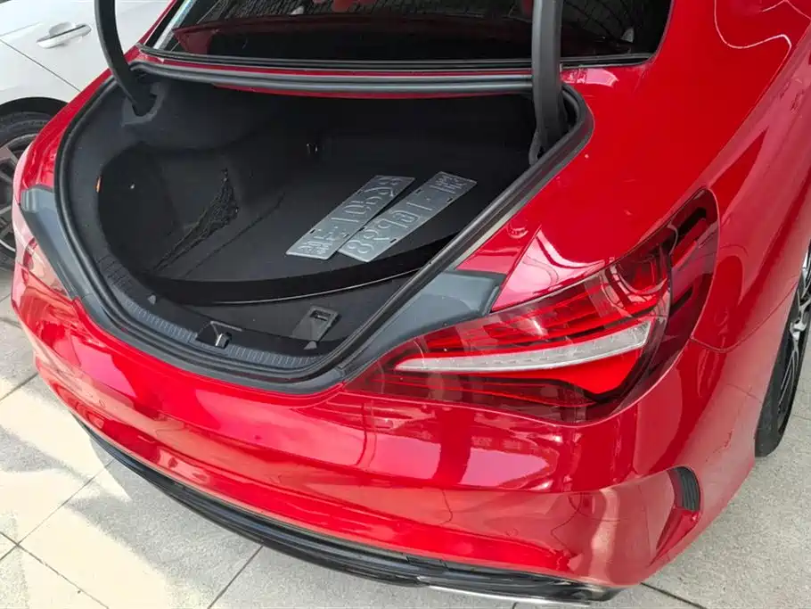 Mercedes-Benz CLA Mercedes-Benz CLA