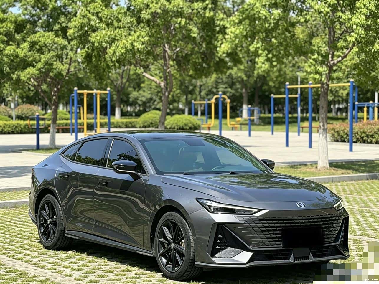 Changan UNI-V, 2023 3