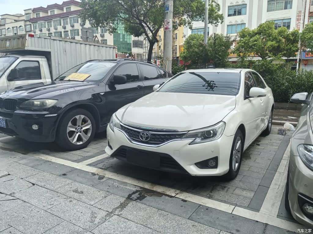 Toyota 2.5V
