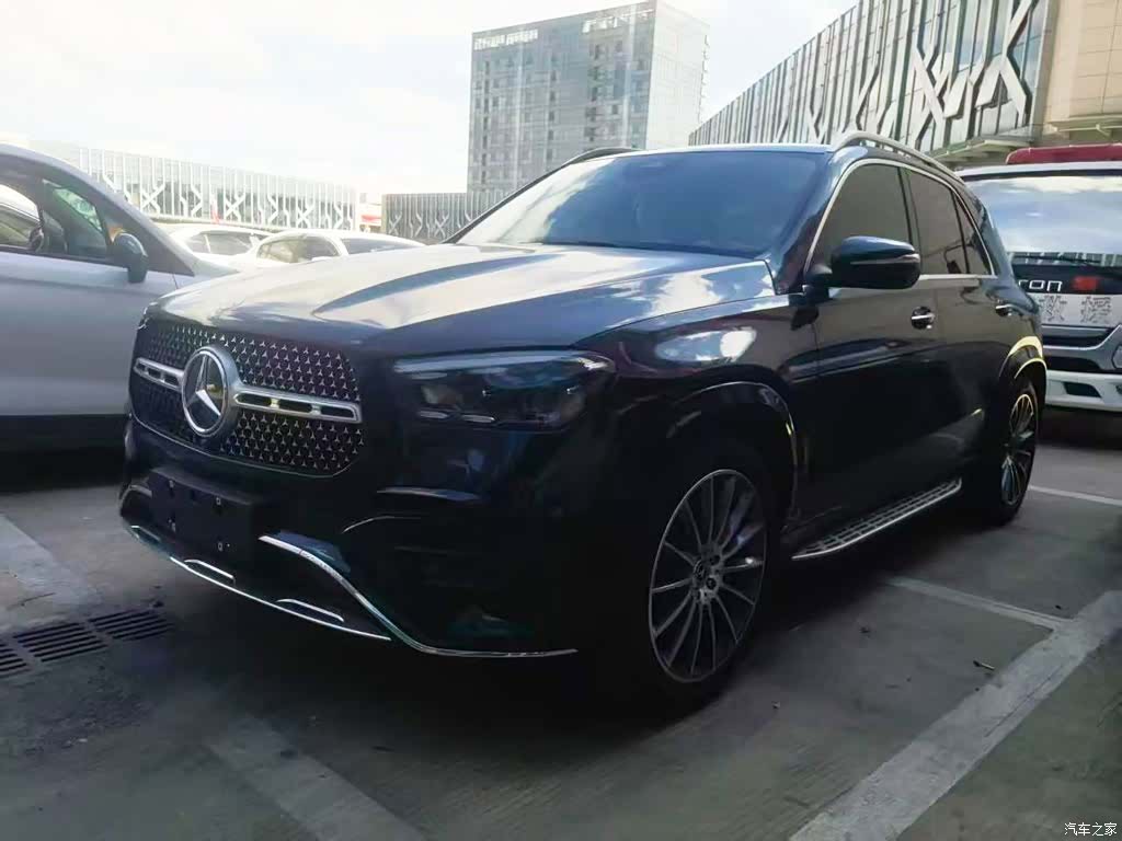Mercedes-Benz GLE, 2025 2