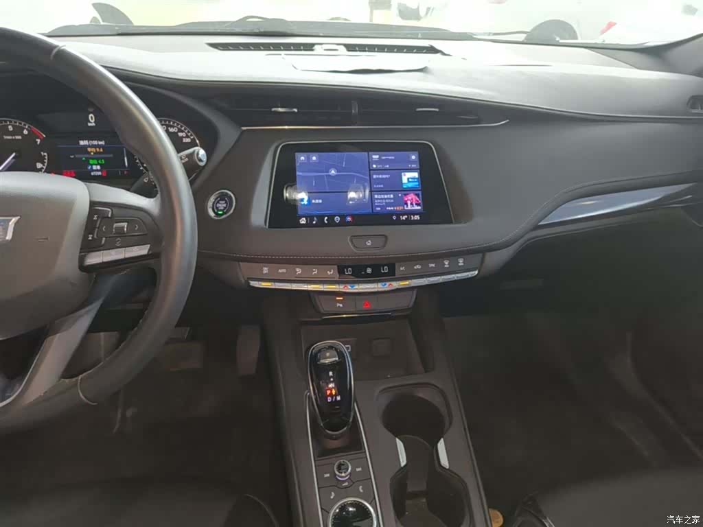 Cadillac XT4, 2023 13
