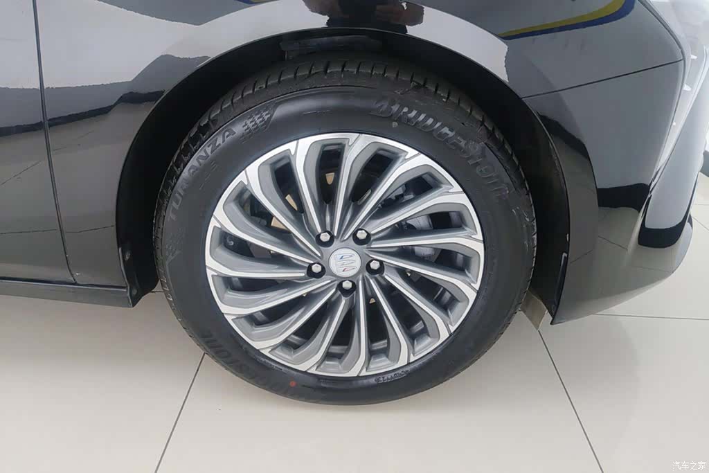 Buick LaCrosse, 2023 6