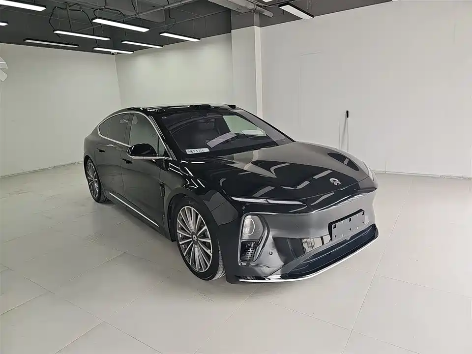 NIO ET9