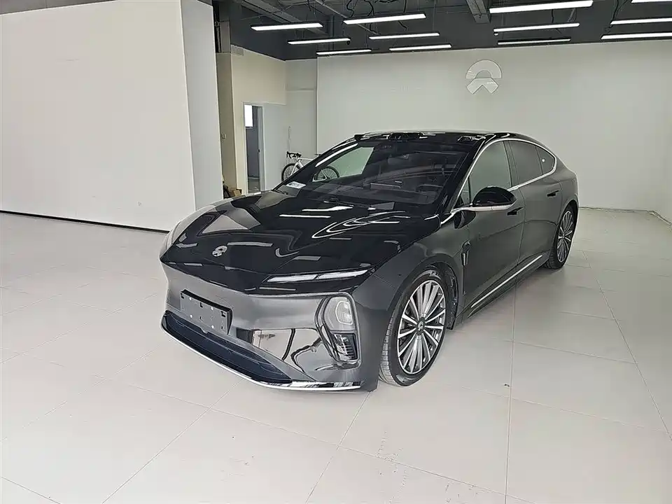 NIO ET9