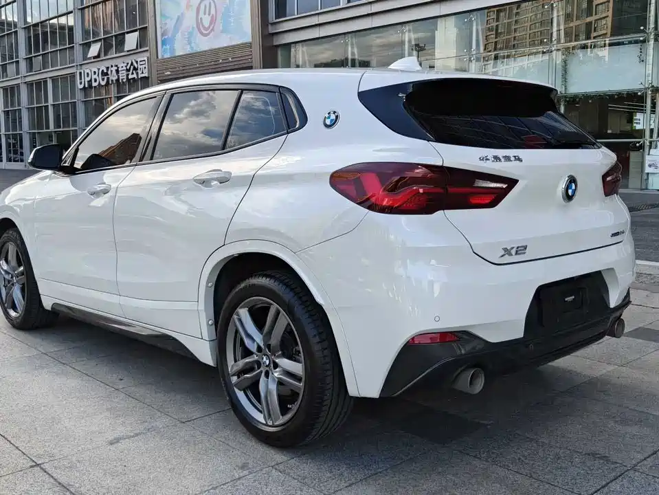 BMW X2