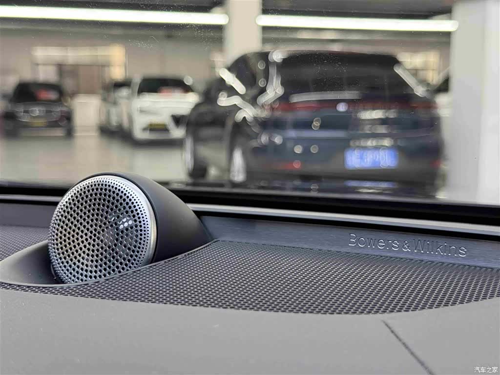 Volvo S90, 2018 9