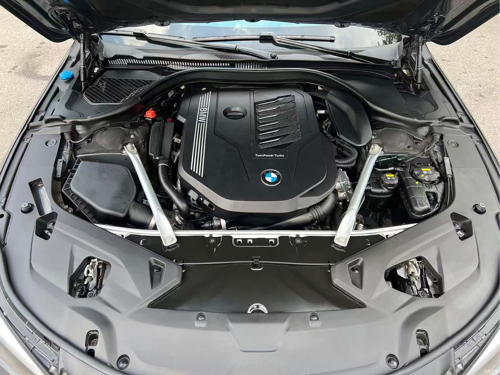 BMW 8 Series, 2021 4