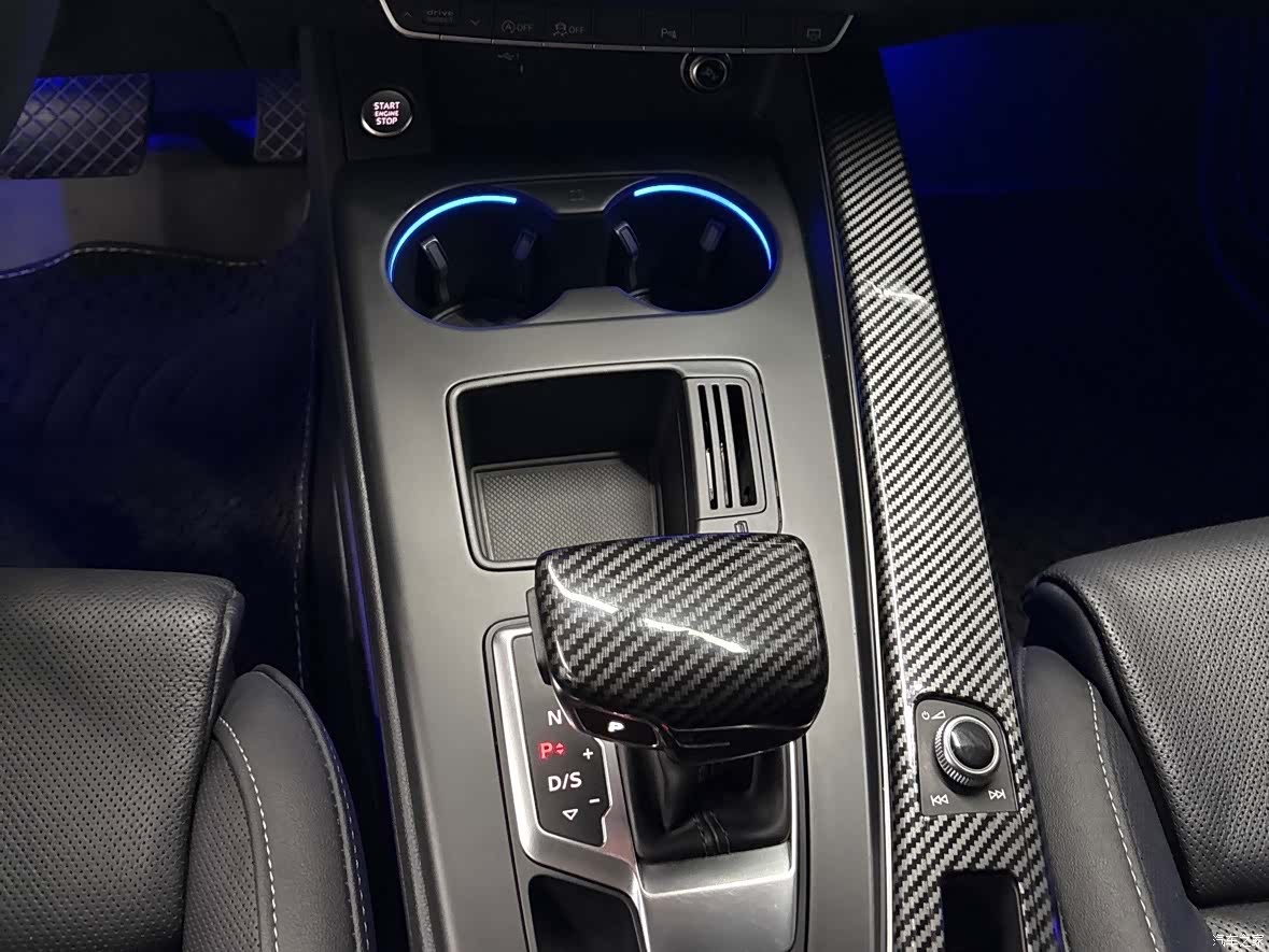 Audi A4L, 2023 14