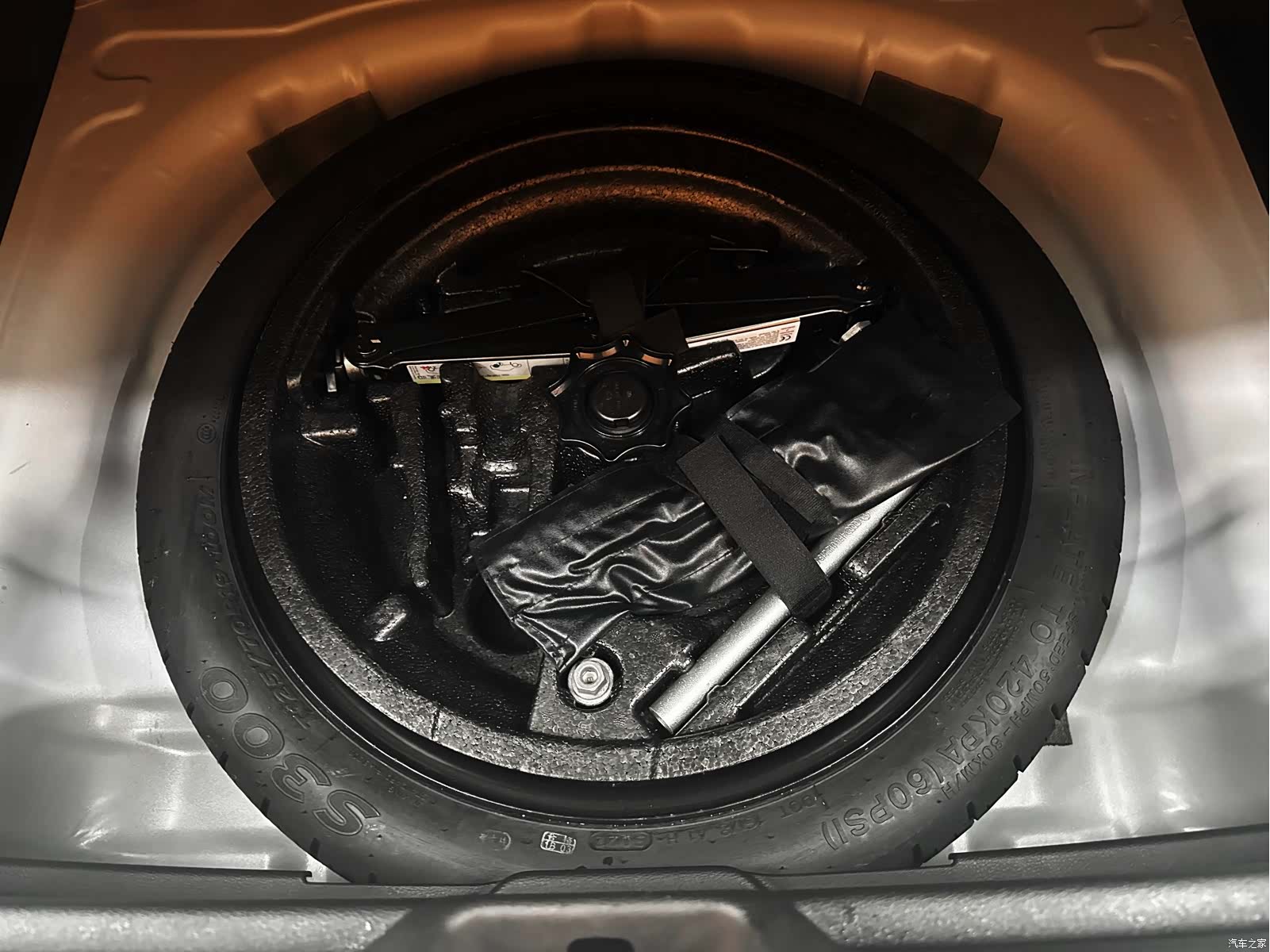 Audi Q2L, 2022 20