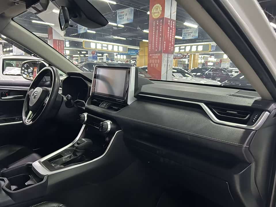 Toyota RAV4 Rongfang