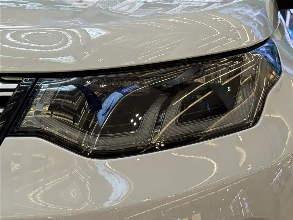 Land Rover Discover sports