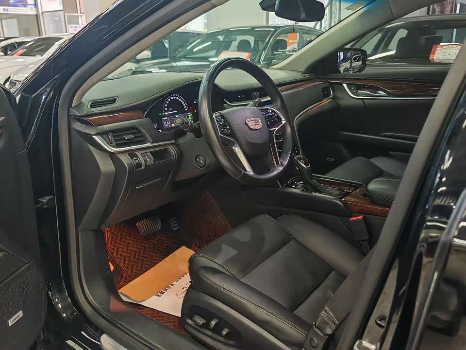 Cadillac XTS