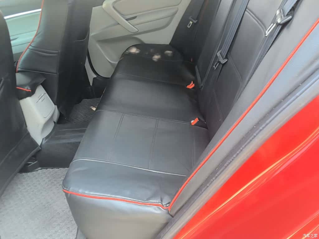 Geely Emgrand, 2015 17