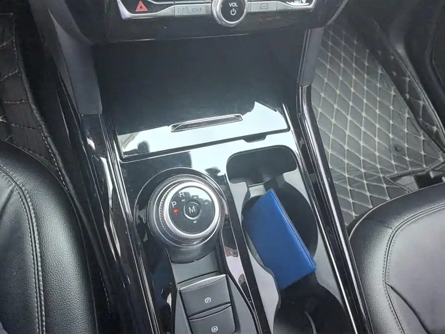 Ford Explorer Ford Explorer