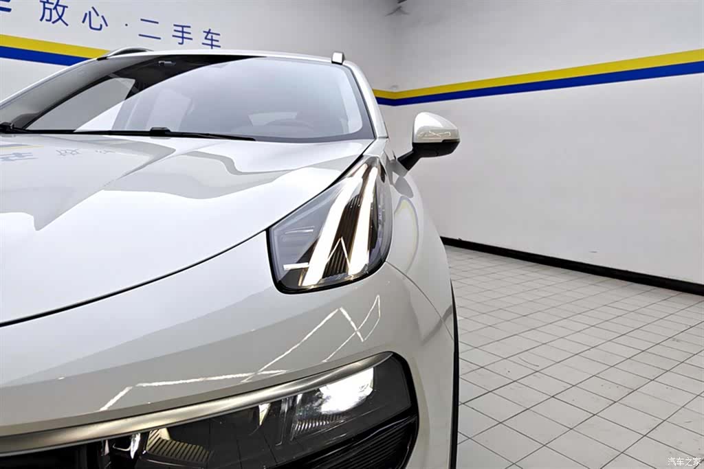 Lynk & Co 01, 2023 все фото