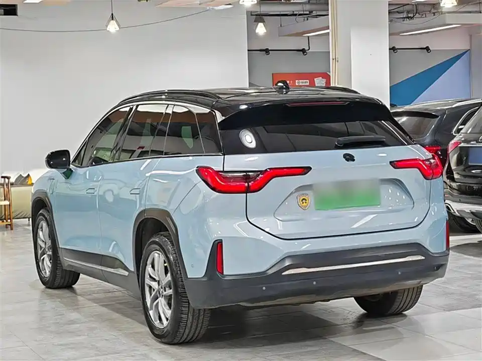 NIO ES6