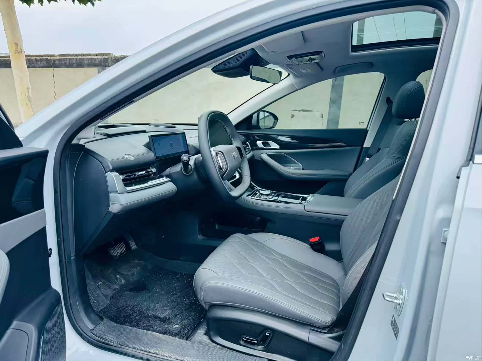 Geely A7, 2025 4