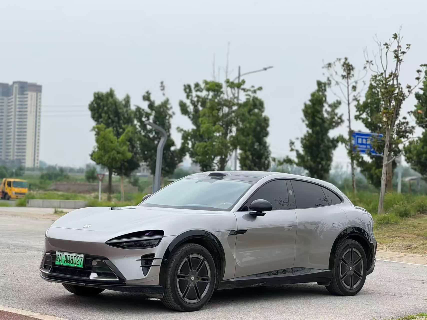 Xiaomi YU7, 2025 1