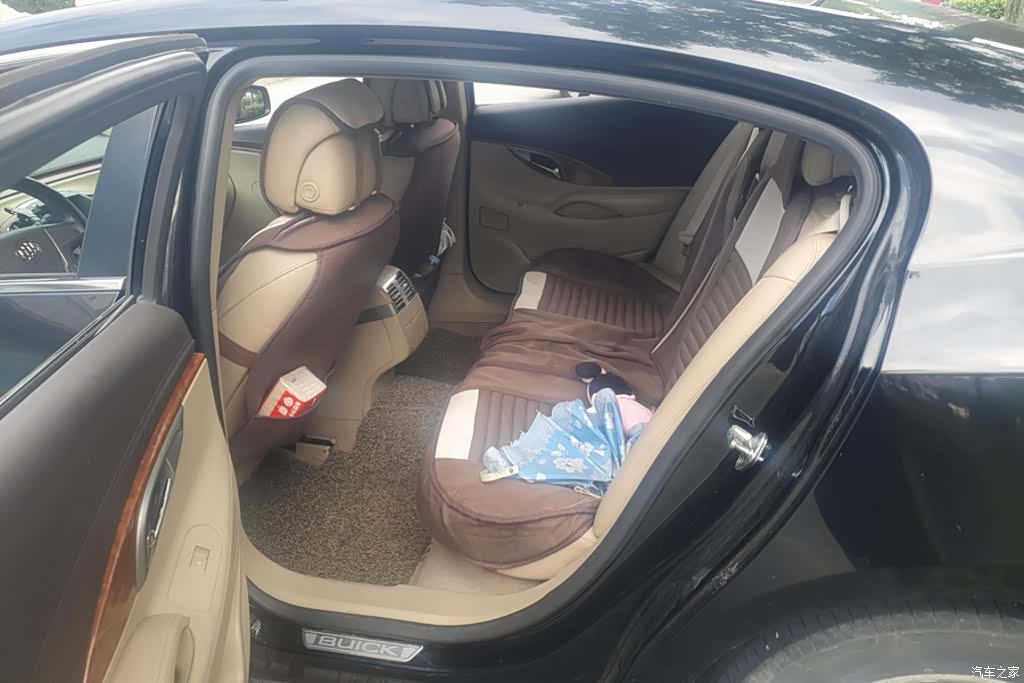Buick LaCrosse, 2012 11