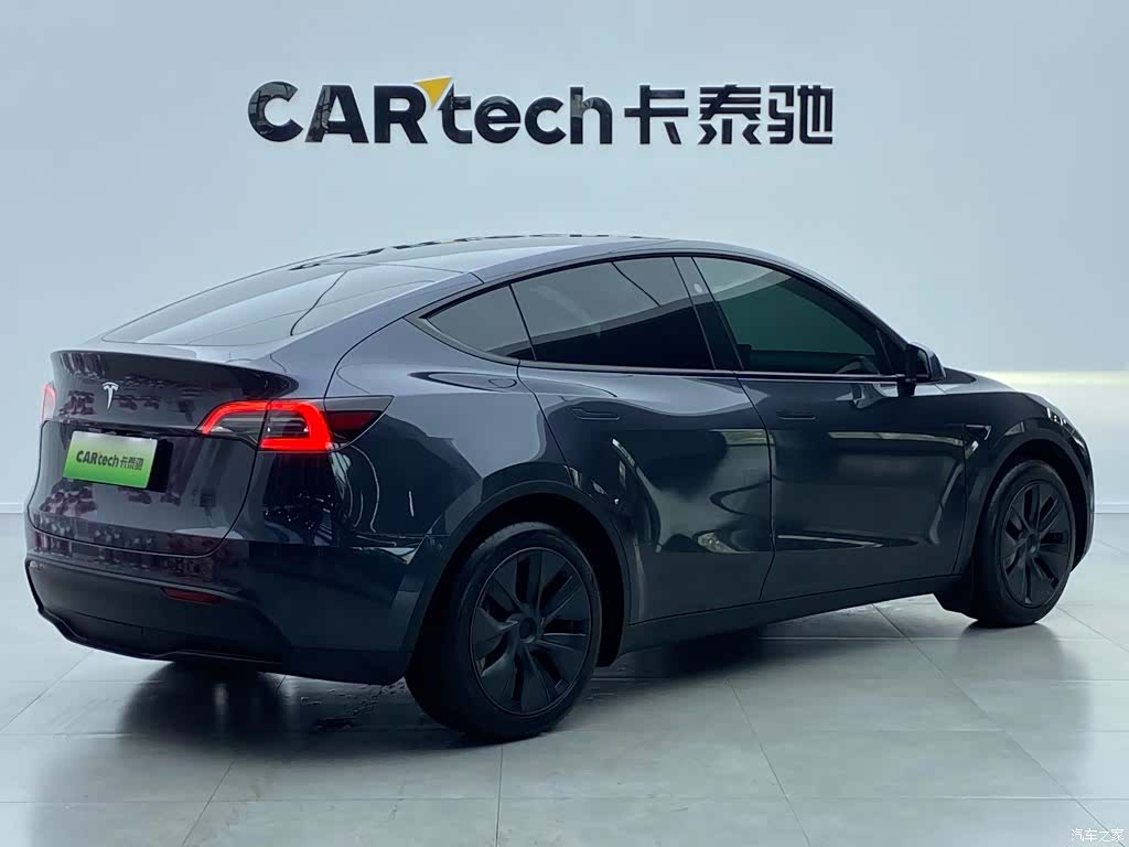 Tesla Model Y, 2024 3