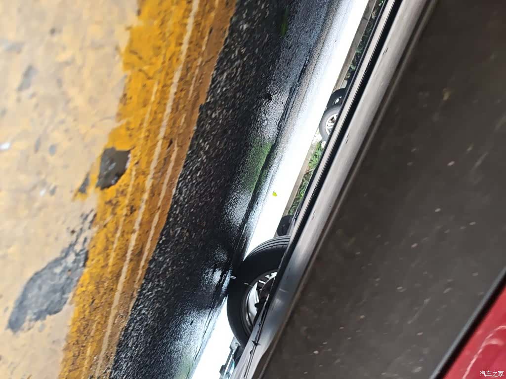 Tesla Model Y, 2023 18