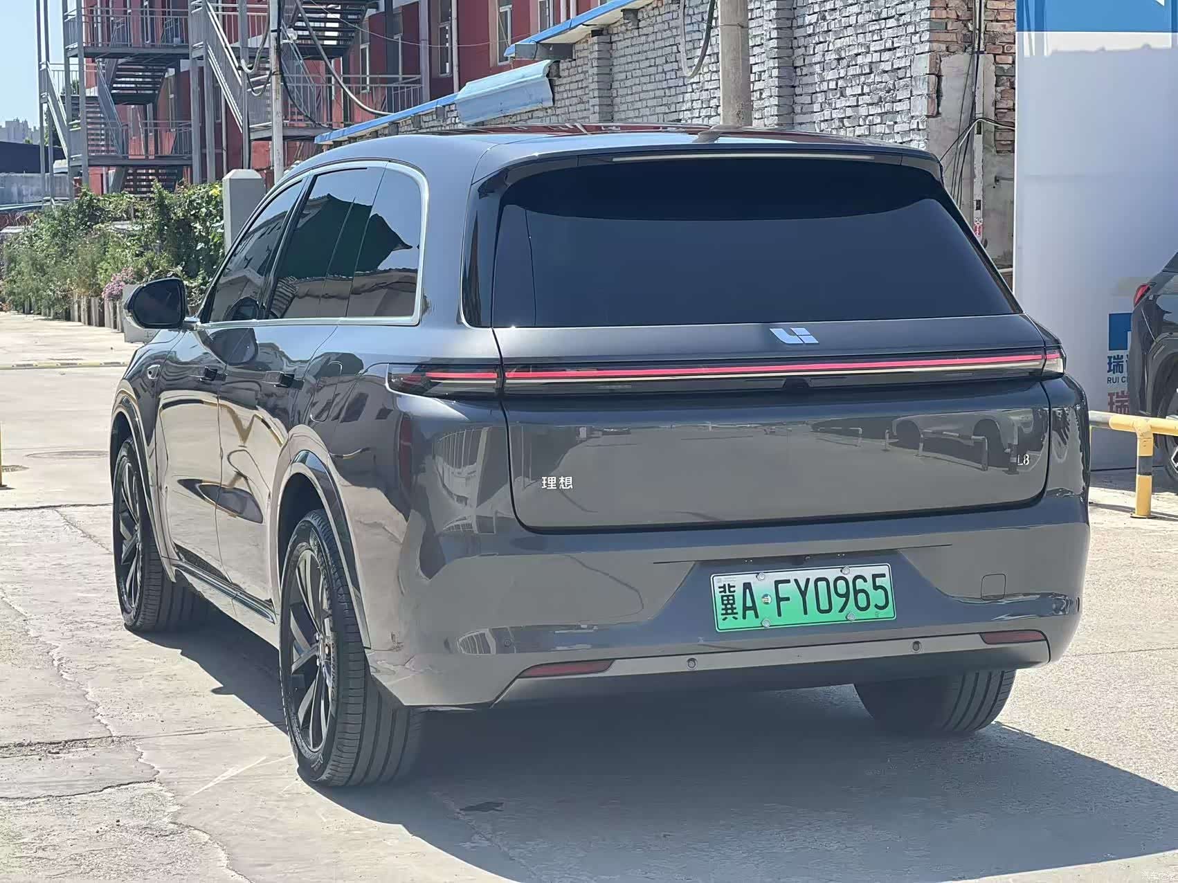 Li Auto L8, 2024 11