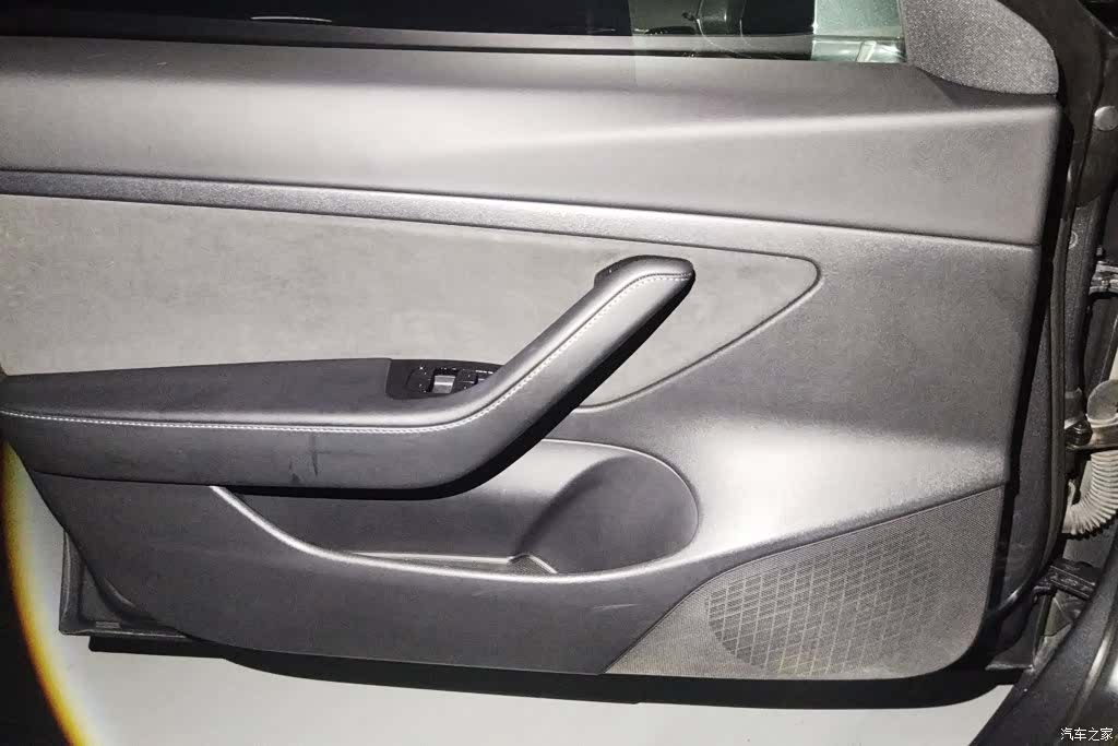 Tesla Model 3, 2020 7
