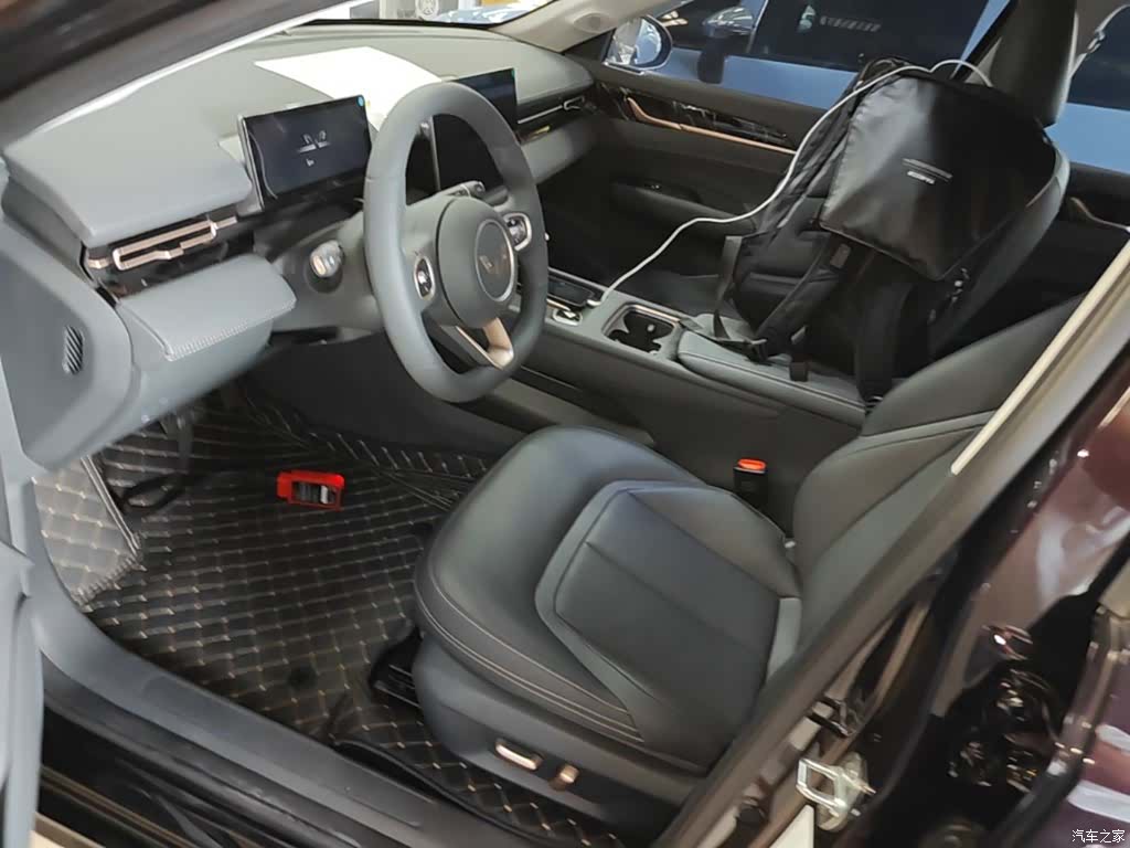 Wuling Starlight, 2026 15