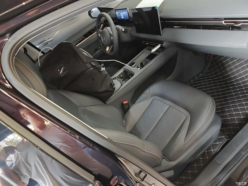 Wuling Starlight, 2026 25