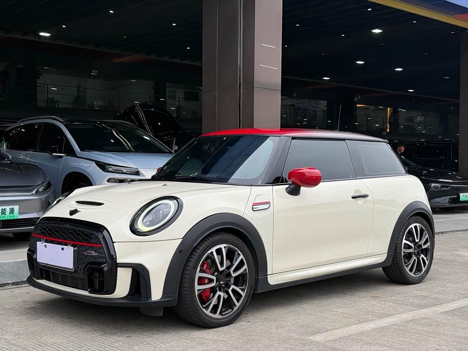MINI JCW