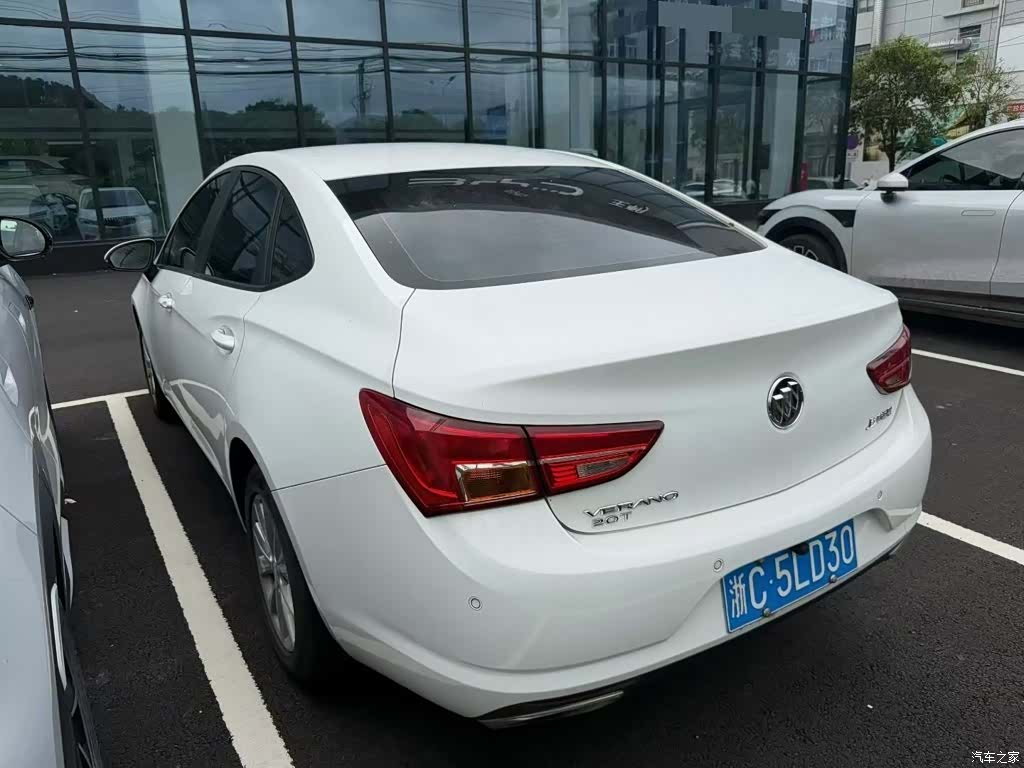 Buick Verano, 2017 8