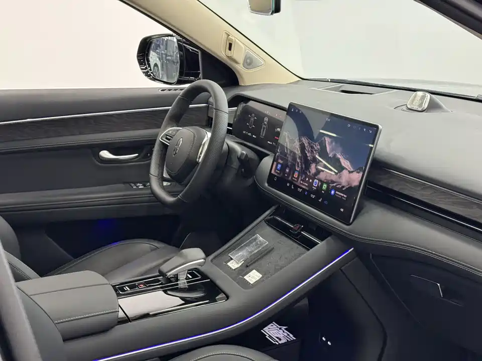 AITO Ask the world M7