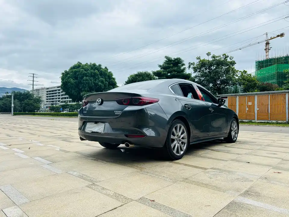 Mazda 3 Angkesaila