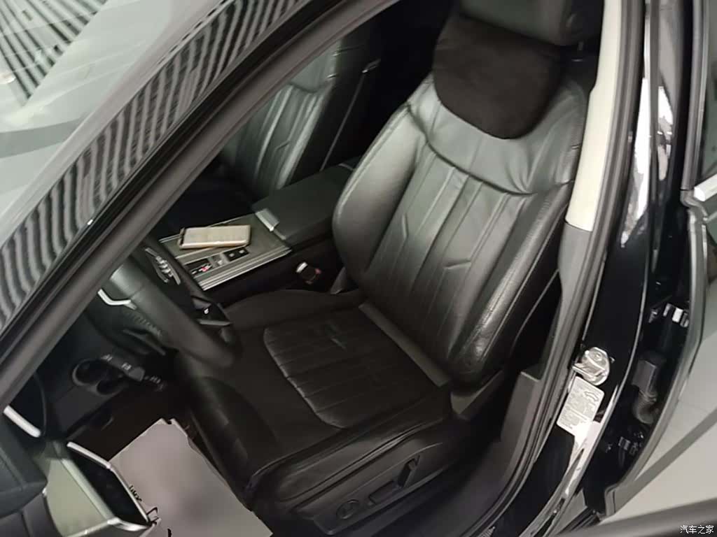 Audi A6L, 2020 15