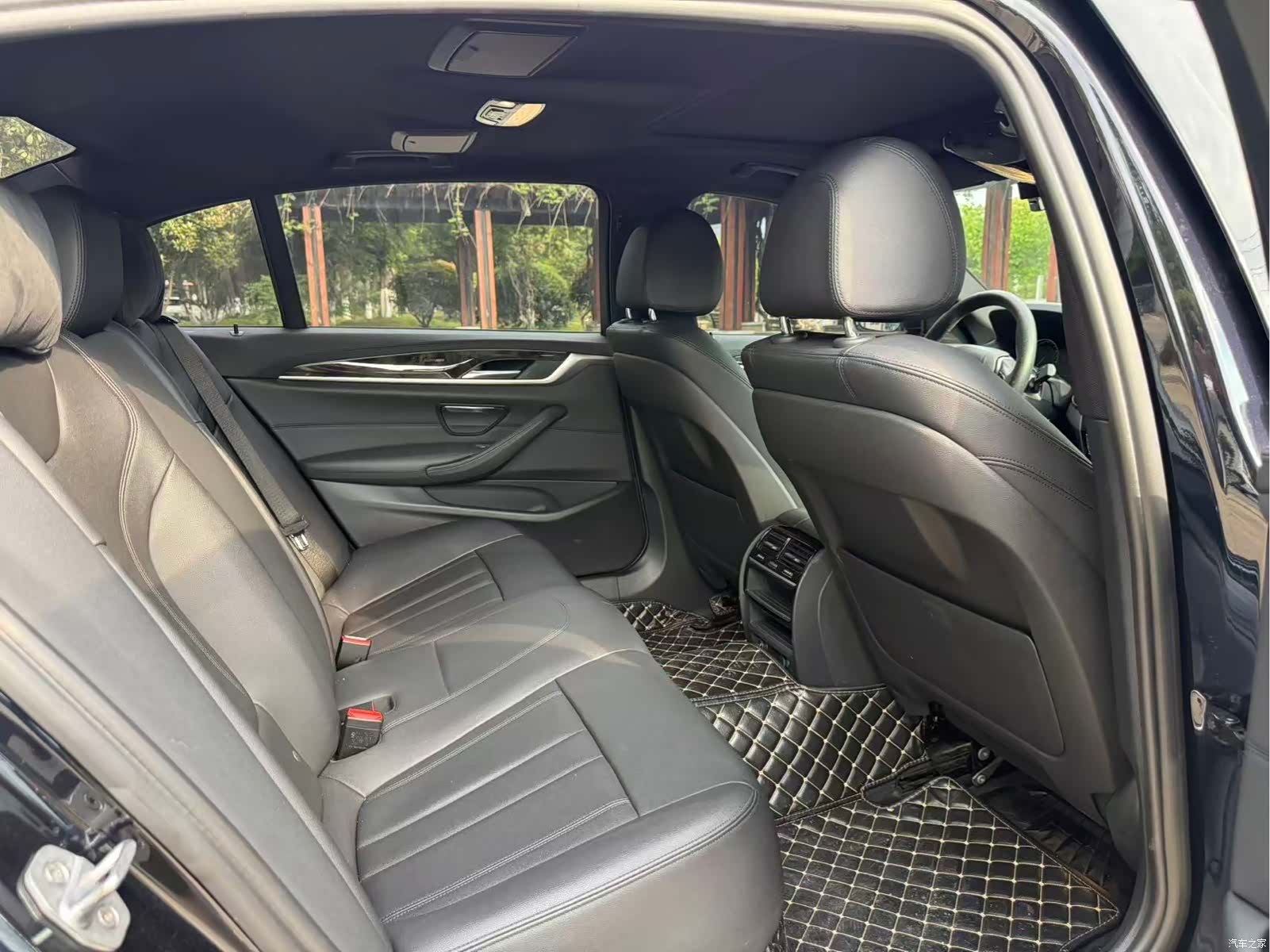 BMW 5 Series, 2018 11
