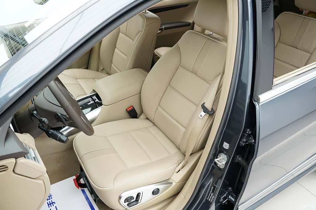 Mercedes-Benz R-Class, 2014 7