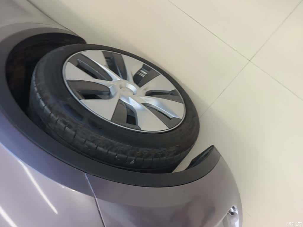 Tesla Model Y, 2022 23