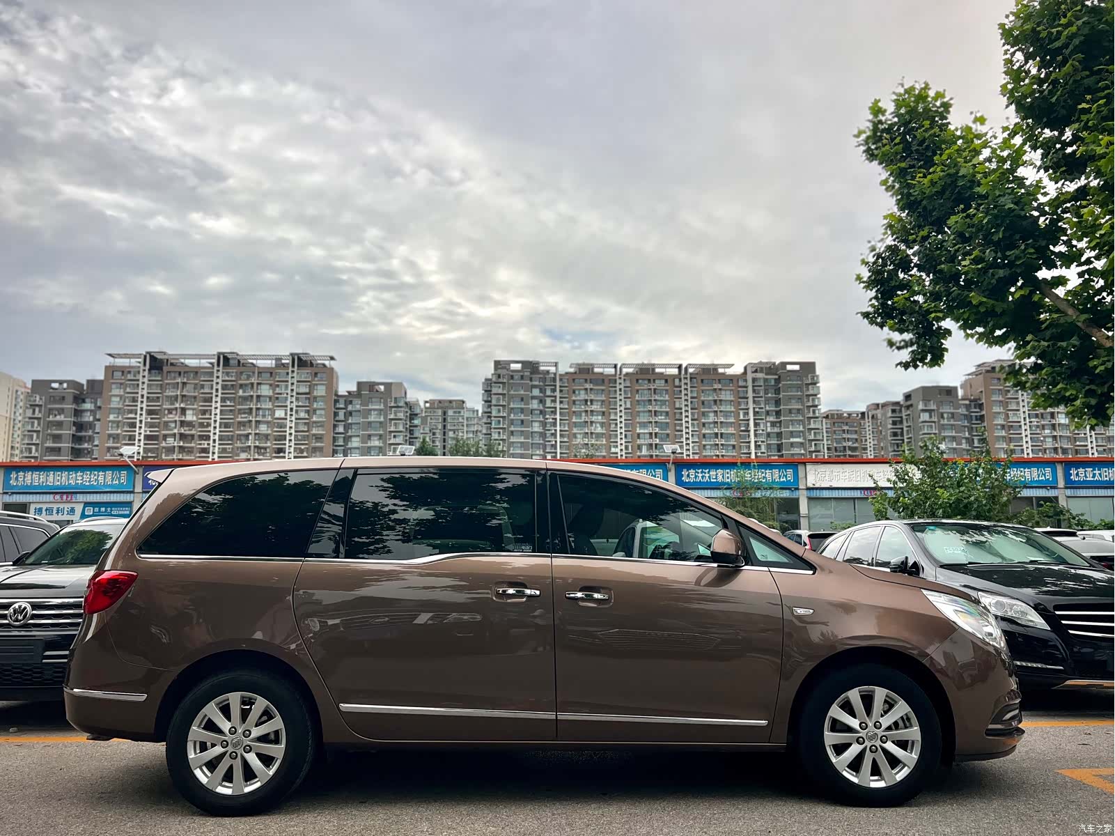 Buick GL8, 2020 4